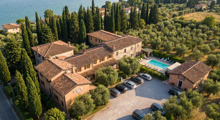 Hotel Desenzano Garda: Vip’s Motel tra privacy e SPA
